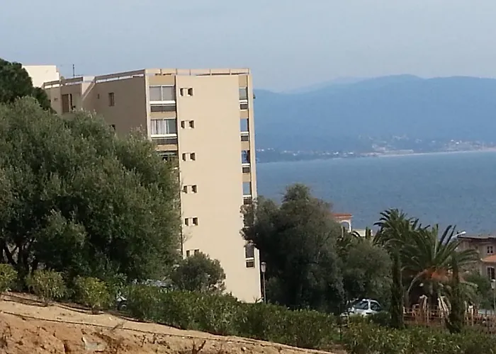 F2 Le Lavezzi * Ajaccio (Corsica)